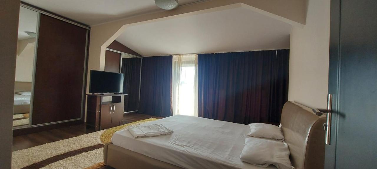 Jolie Suites Braila Exterior photo
