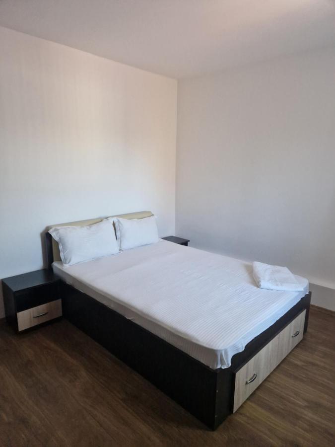 Jolie Suites Braila Exterior photo