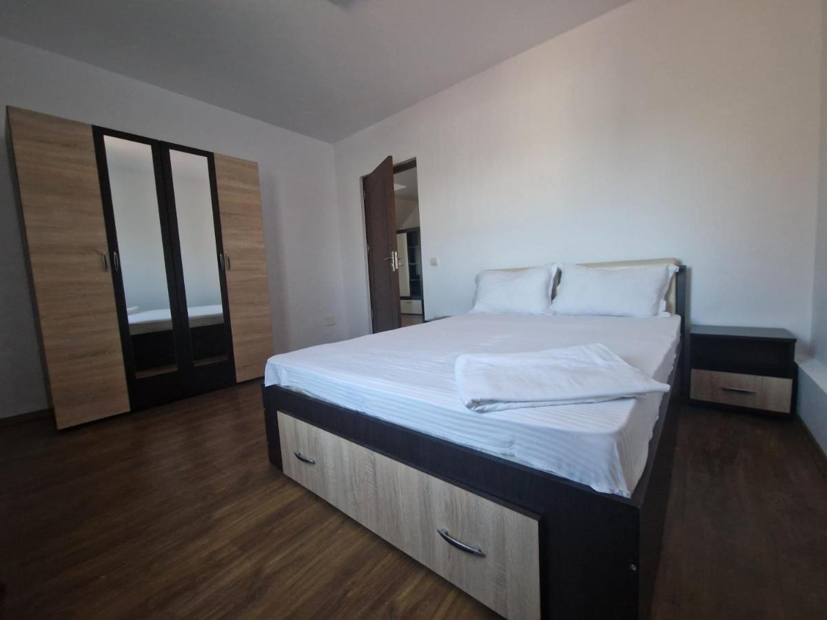 Jolie Suites Braila Exterior photo
